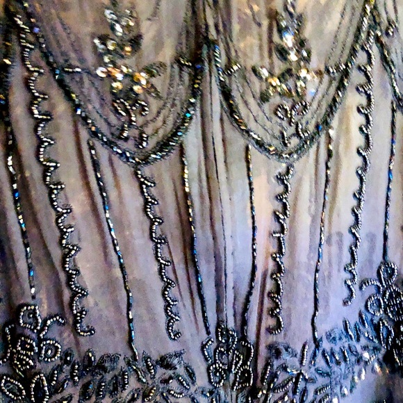 💋 NEW LOWER PRICE‼️
Carol Horn’s 100% Silk Sequence, Embroidered Top Med. 1970 - Picture 12 of 16